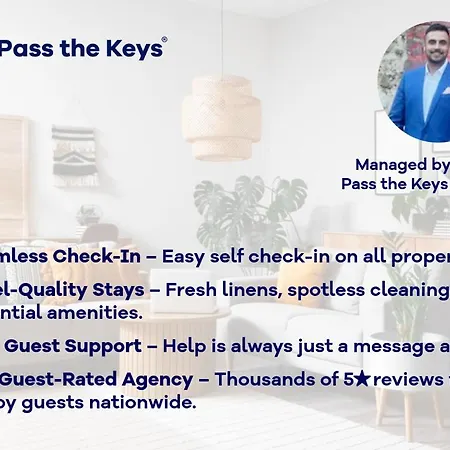 Centre Deluxe With Amazing Garden Terrace - Pass The Keys リーズ