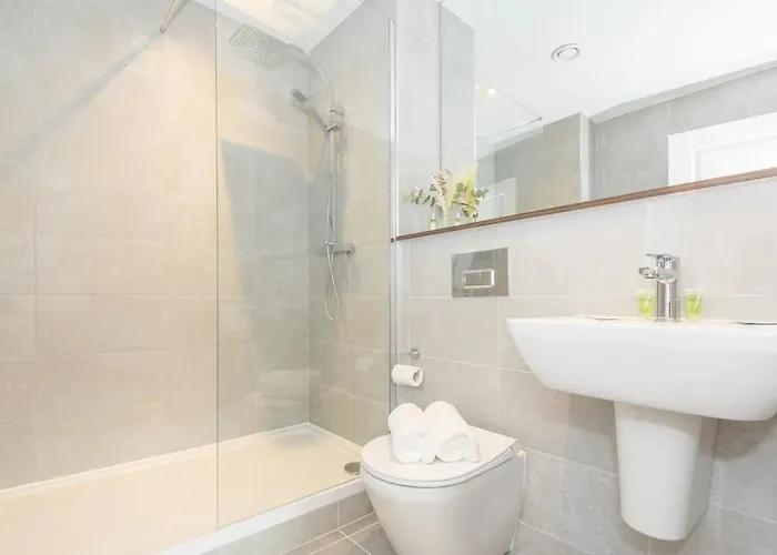 Centre Deluxe With Amazing Garden Terrace - Pass The Keys Apartment Leeds (West Yorkshire)