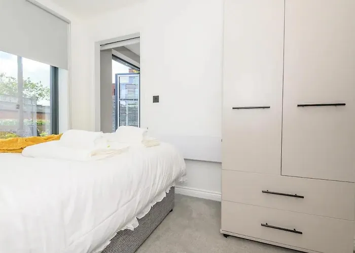 Centre Deluxe With Amazing Garden Terrace - Pass The Keys * 利兹