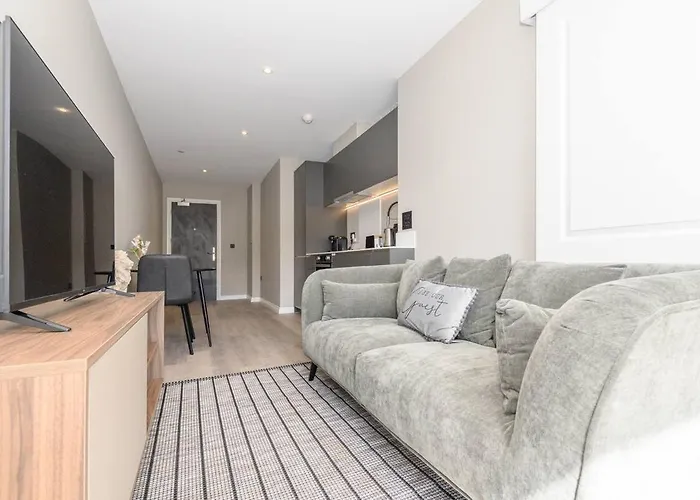 Centre Deluxe With Amazing Garden Terrace - Pass The Keys