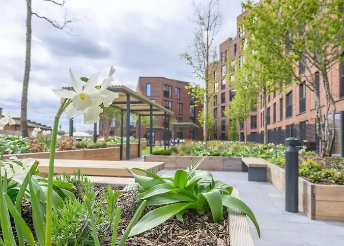 公寓 Centre Deluxe With Amazing Garden Terrace - Pass The Keys