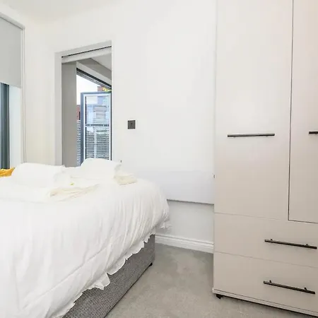 Centre Deluxe With Amazing Garden Terrace - Pass The Keys * Leeds (West Yorkshire)