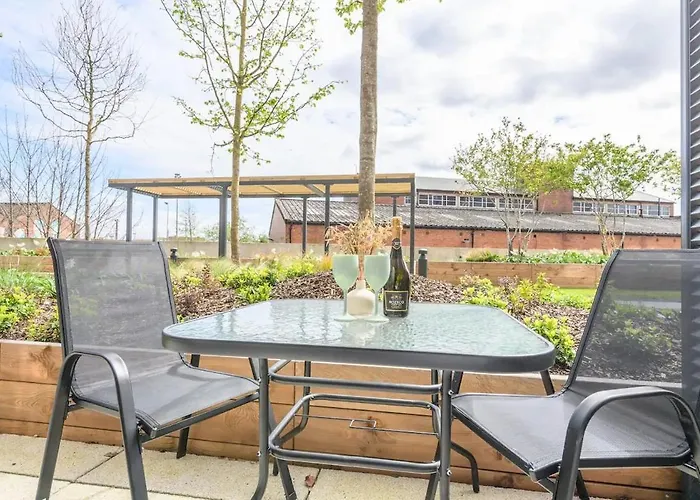 Centre Deluxe With Amazing Garden Terrace - Pass The Keys לידס